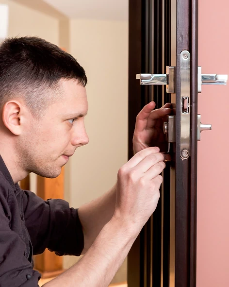 : Professional Locksmith For Commercial And Residential Locksmith Services in Lemon Grove, CA