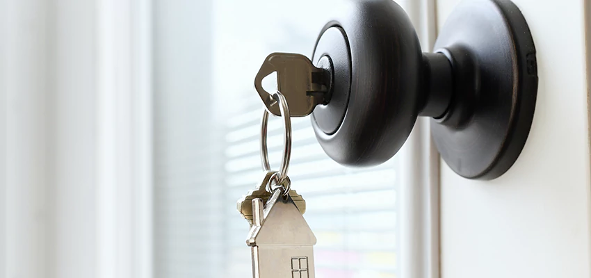 Bifold Door Knob Replacement in Lemon Grove, California