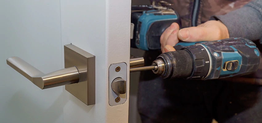 Broken Door Handle Lock Repair in Lemon Grove, California