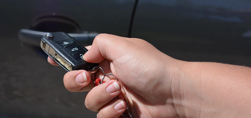 Car Door Unlocking Locksmith in Lemon Grove, California